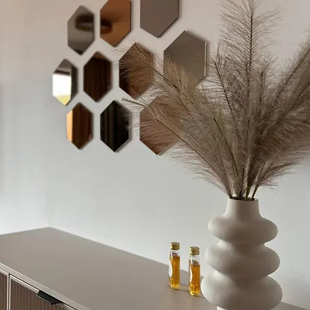 Seaview Etara Iv In *