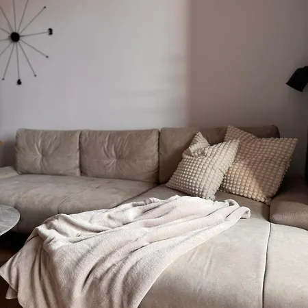 Etara Iv Apartment