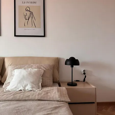 Etara Iv Apartment