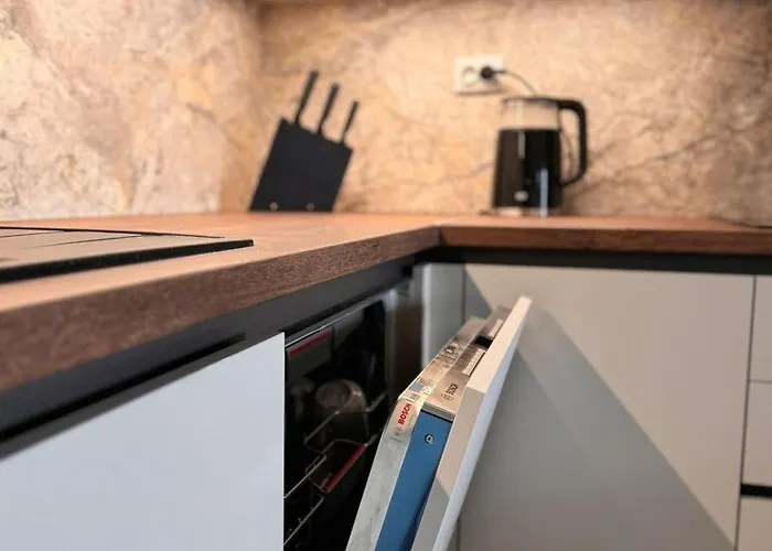 Seaview Etara Iv In *